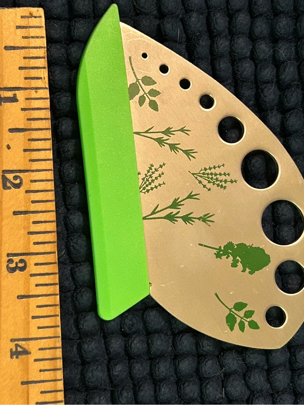 Herb Stripper and Scraper - Green